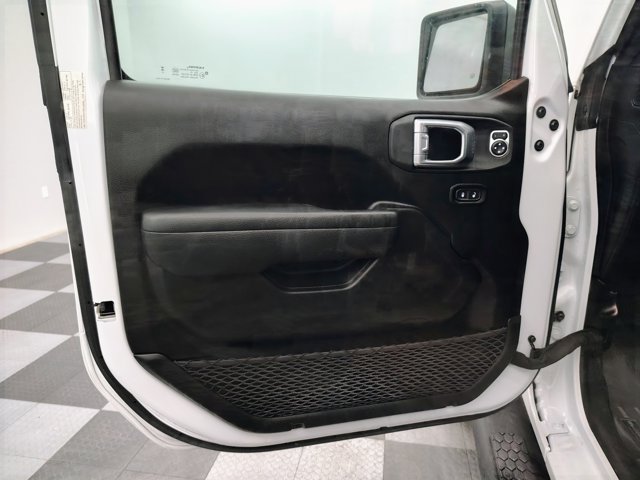 Used 2024 Jeep Wrangler Sport AWD/4WD image 9