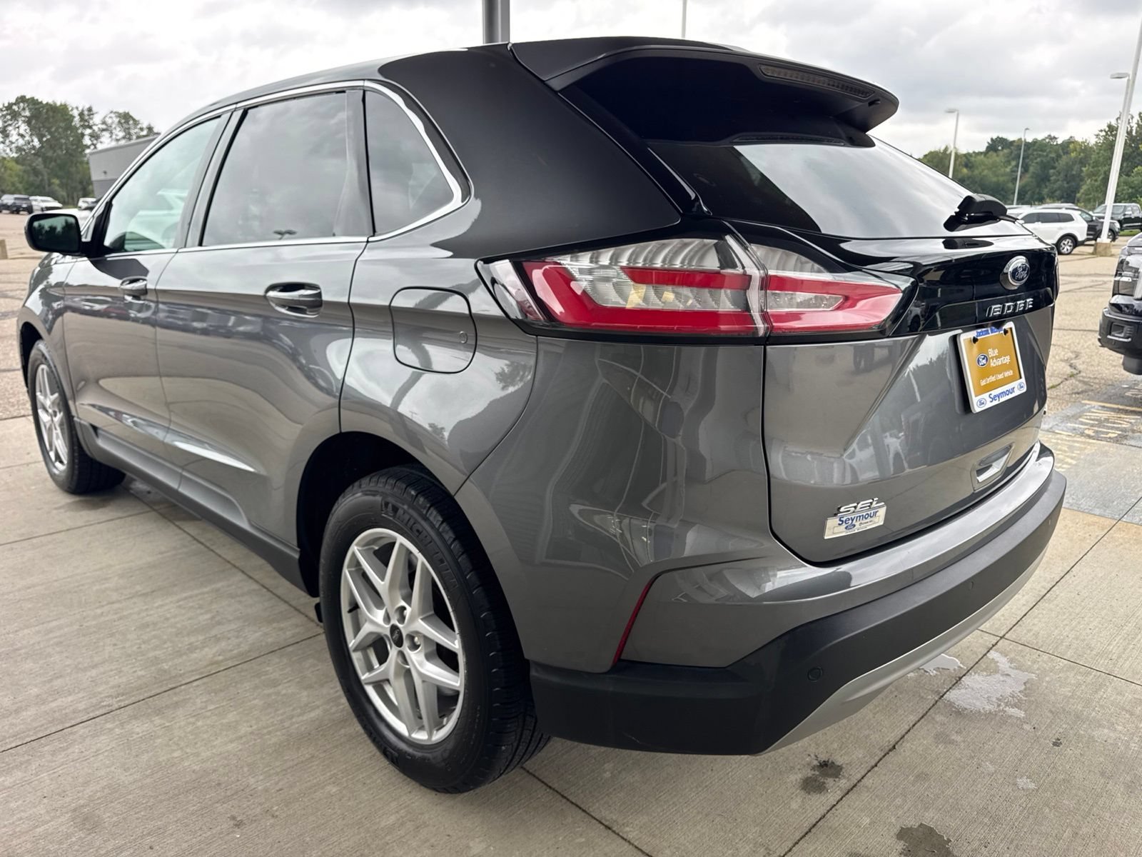 Certified 2024 Ford Edge SEL w/ Convenience Package AWD/4WD image 5