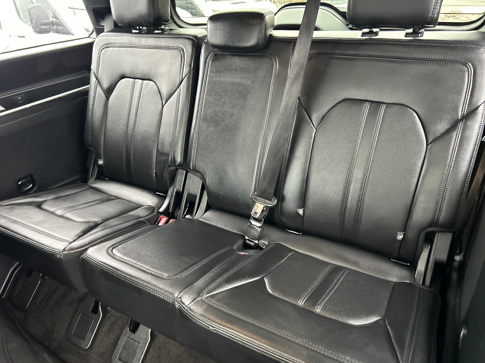 Certified 2020 Ford Expedition Limited w/ Special Edition Package image 13