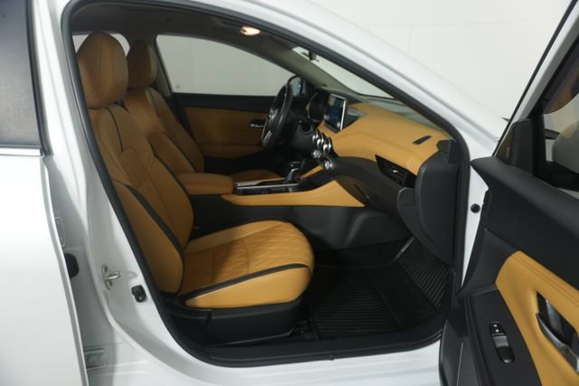 Used 2023 Nissan Sentra SV w/ SV Premium Package FWD image 27