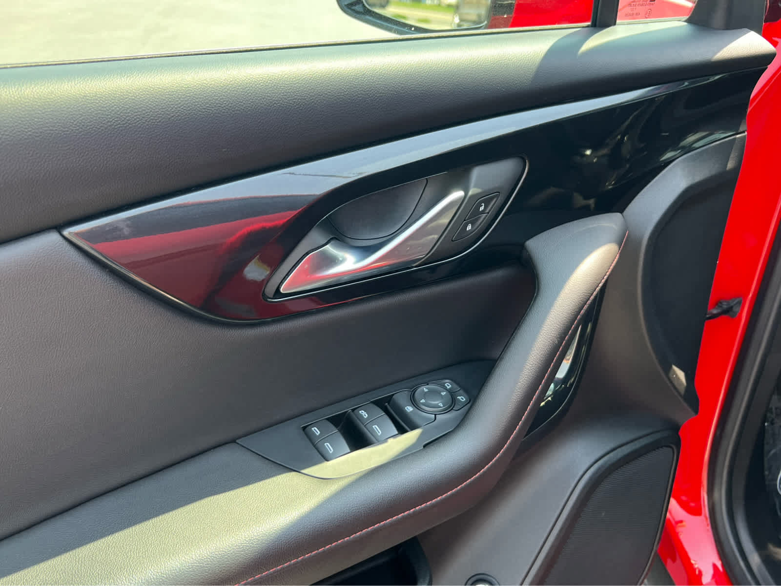 Used 2022 Chevrolet Blazer RS AWD/4WD image 30