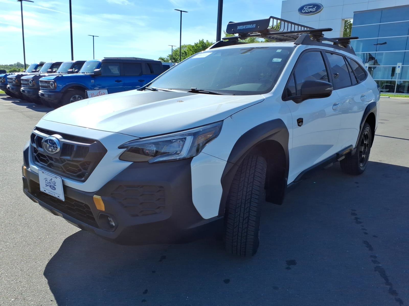 Used 2025 Subaru Outback Wilderness w/ Wilderness Package AWD/4WD image 7