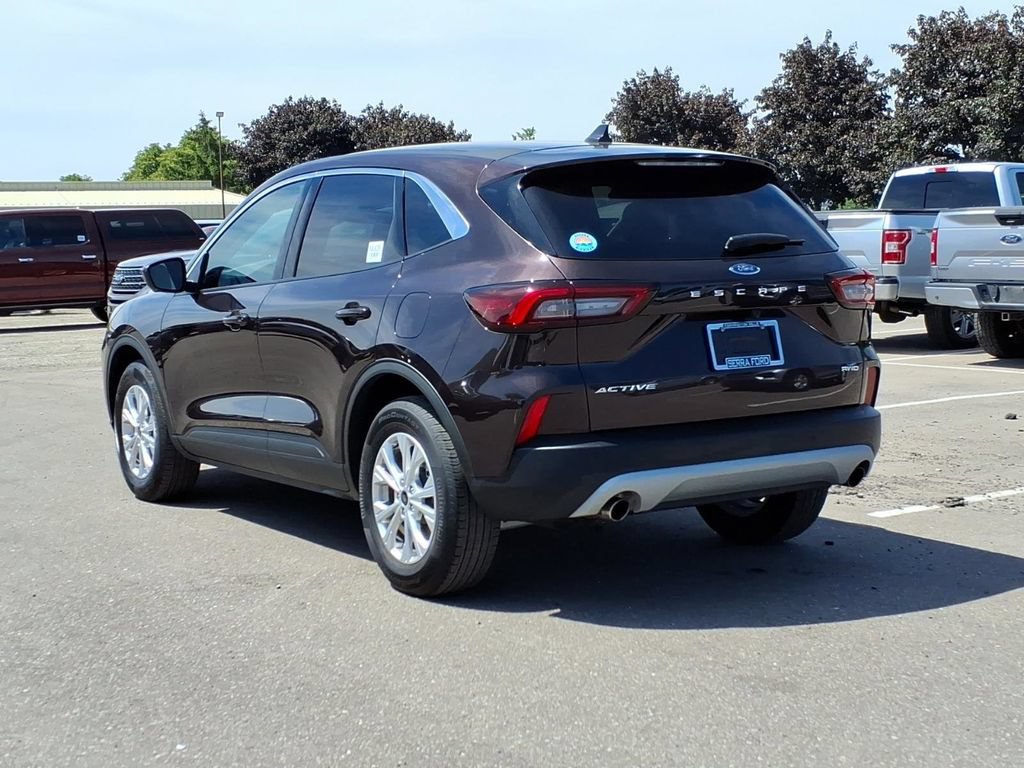 Certified 2023 Ford Escape Active w/ Tech Pack #2 AWD/4WD image 3