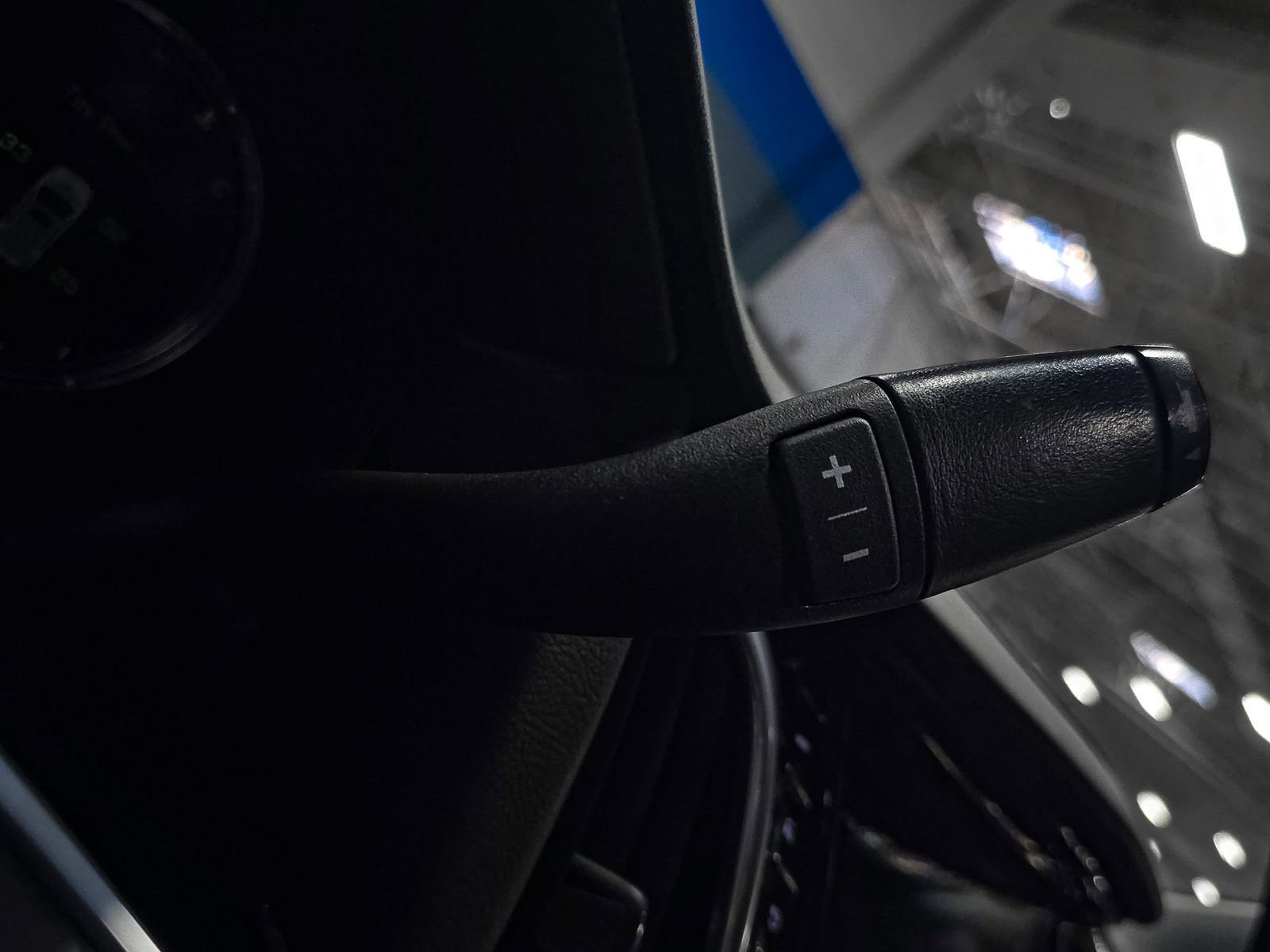 Used 2020 Cadillac Escalade 4WD image 37