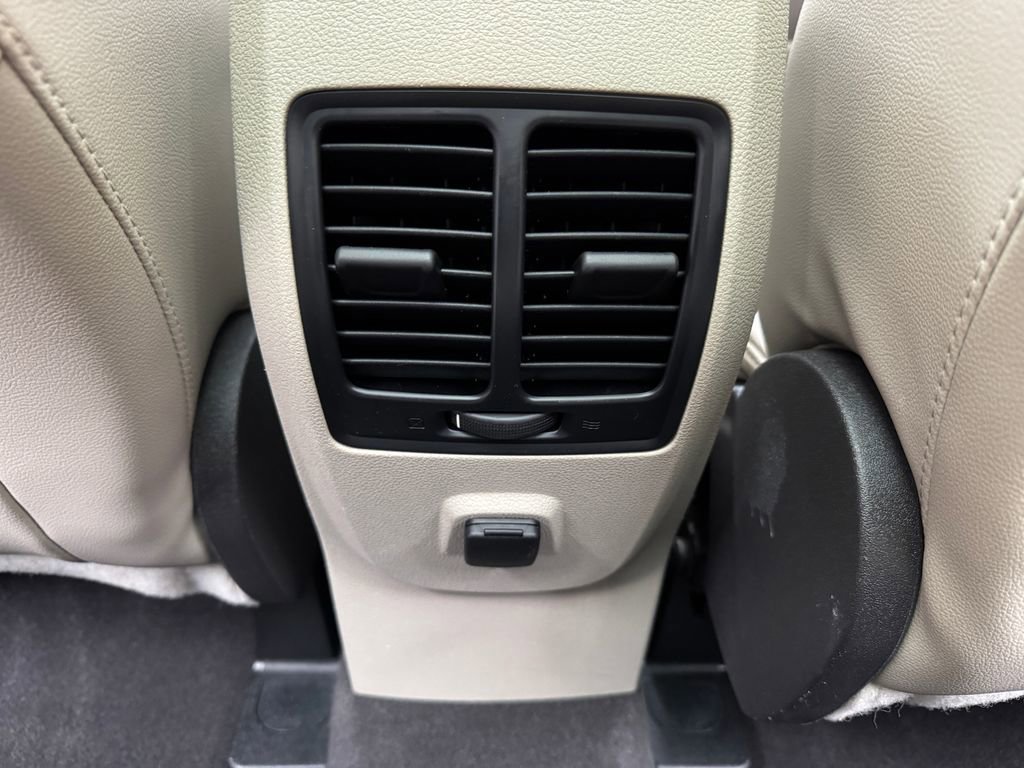 Certified 2019 Ford Escape SEL FWD image 27