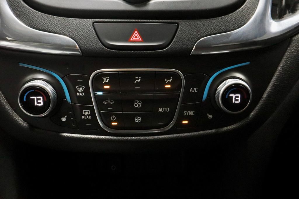 Used 2018 Chevrolet Equinox LT image 31