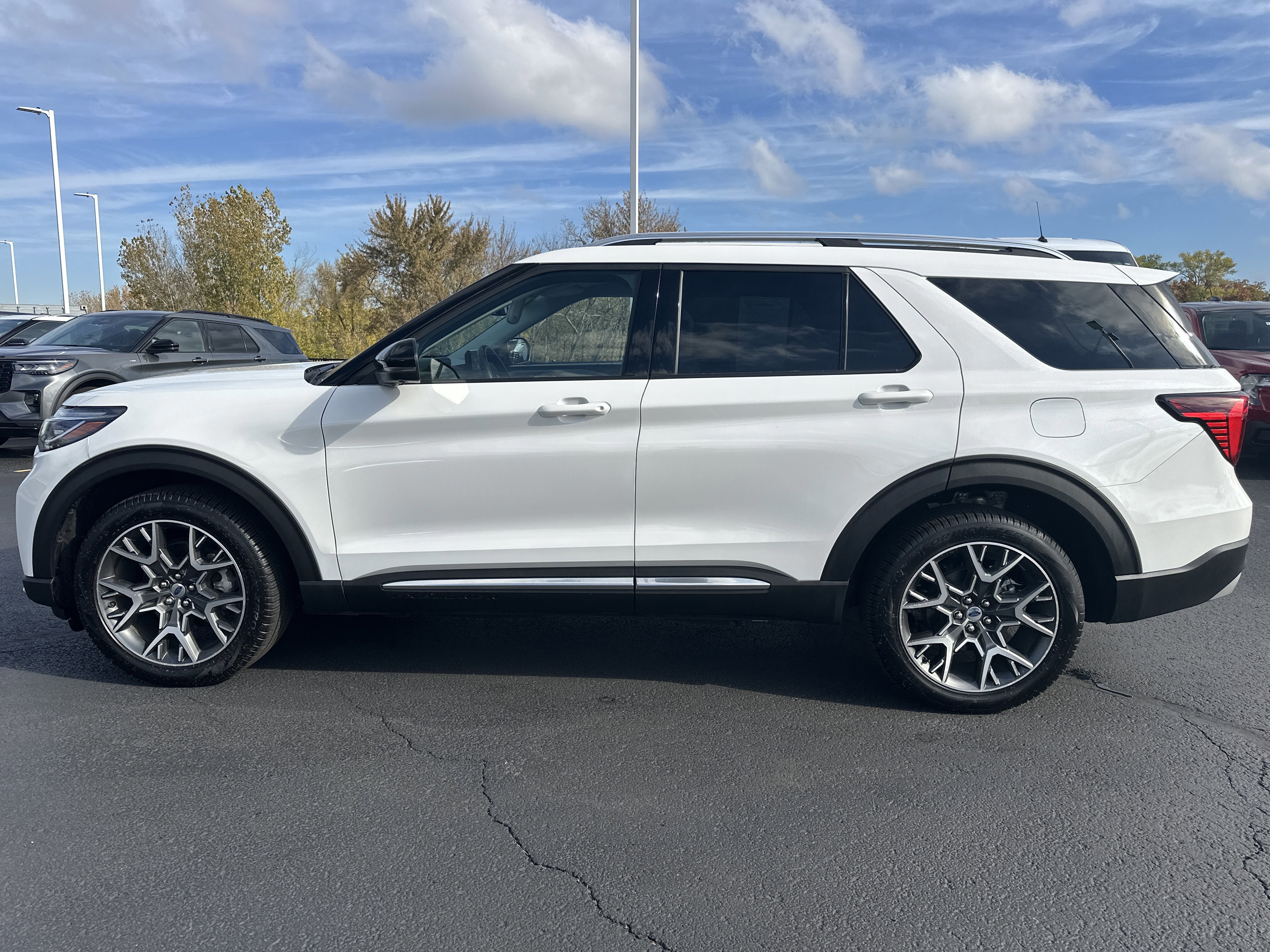 Certified 2025 Ford Explorer Platinum w/ Ultimate Package image 6