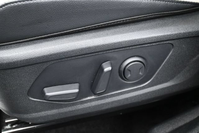 Used 2025 Kia Sportage EX w/ Premium Package FWD image 11
