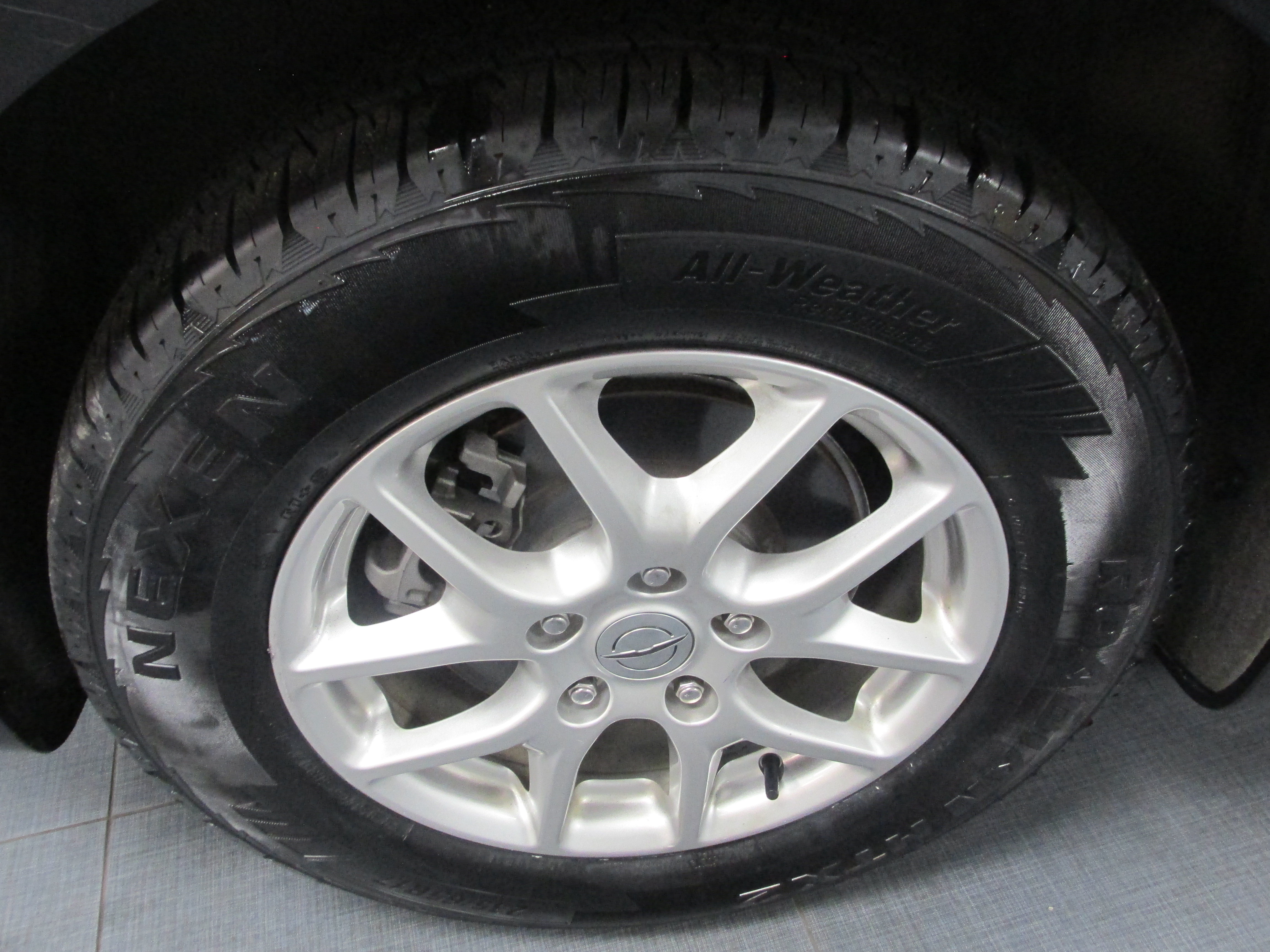 Used 2023 Chrysler Voyager LX FWD image 16