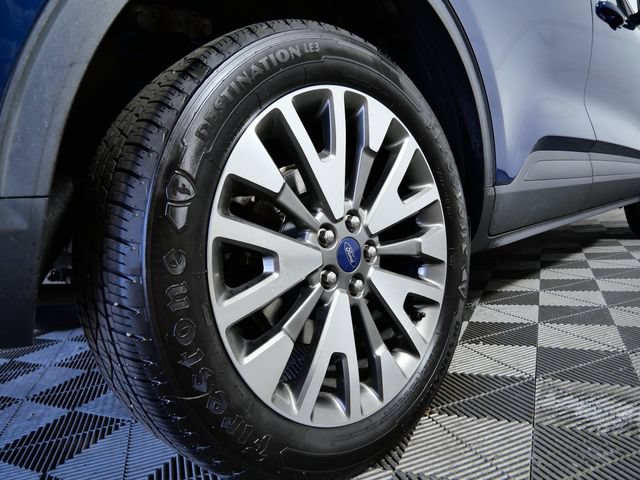 Certified 2020 Ford Escape Titanium w/ Titanium Premium Package 2.0 AWD/4WD image 9