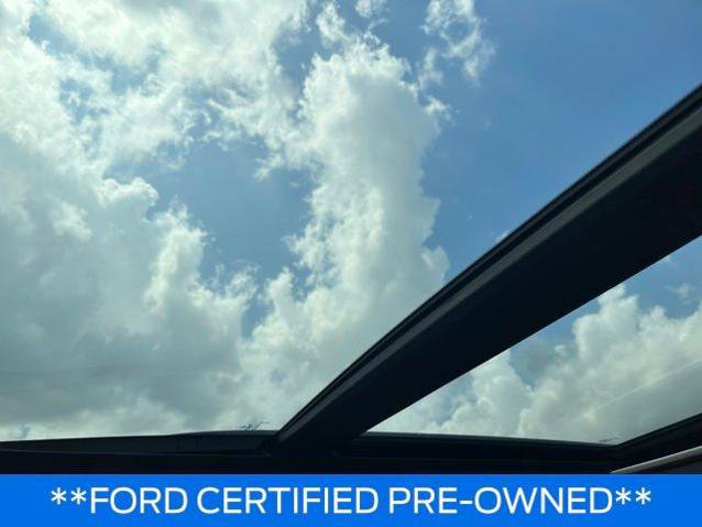 Used 2024 Honda Pilot Touring image 19