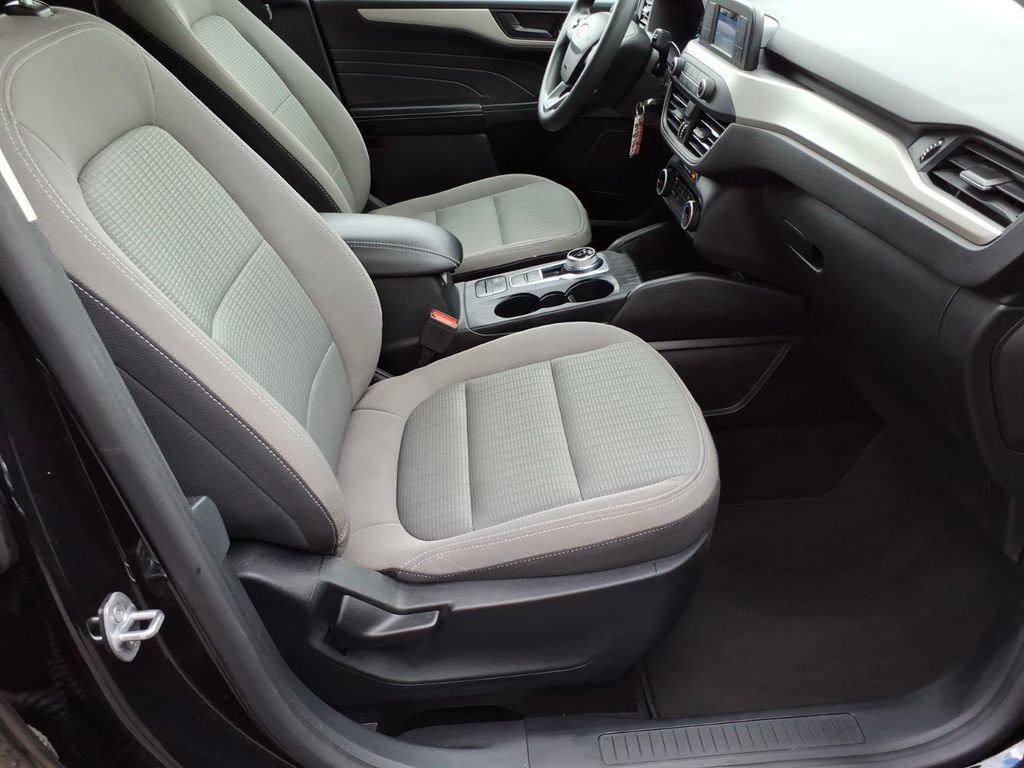 Certified 2022 Ford Escape S FWD image 8