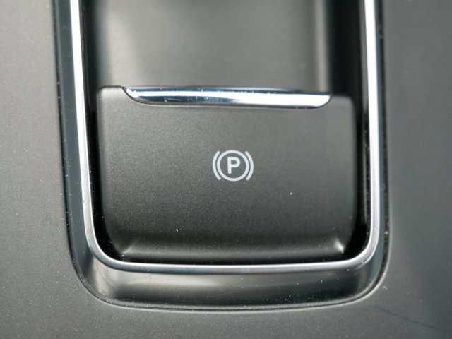 Certified 2022 Ford Edge SE w/ Black Appearance Package AWD/4WD image 27