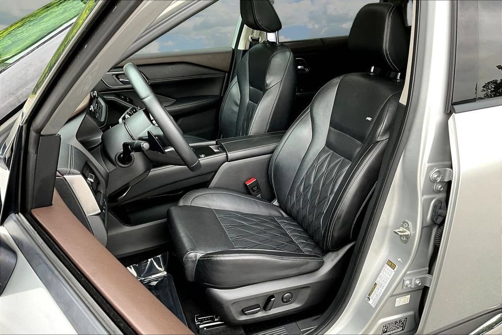 Used 2021 Nissan Rogue Platinum FWD image 23