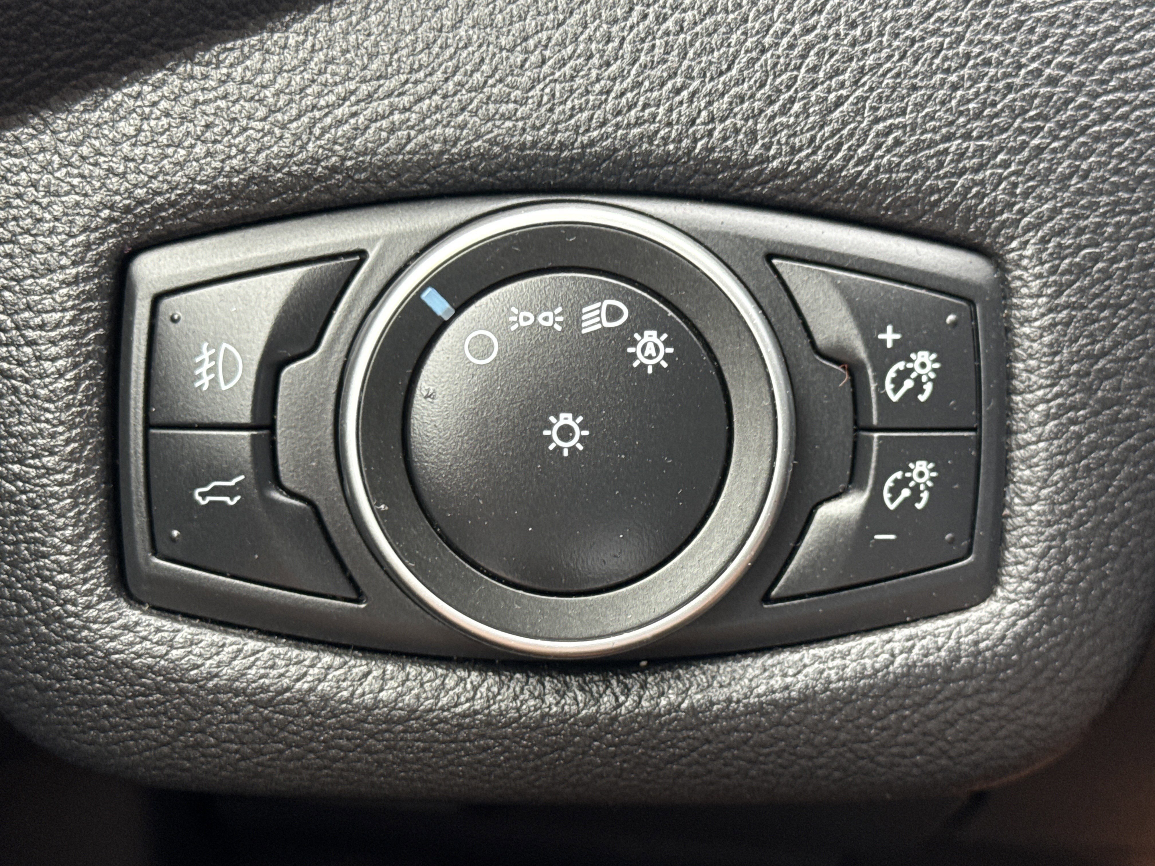 Certified 2019 Ford Escape SEL image 23