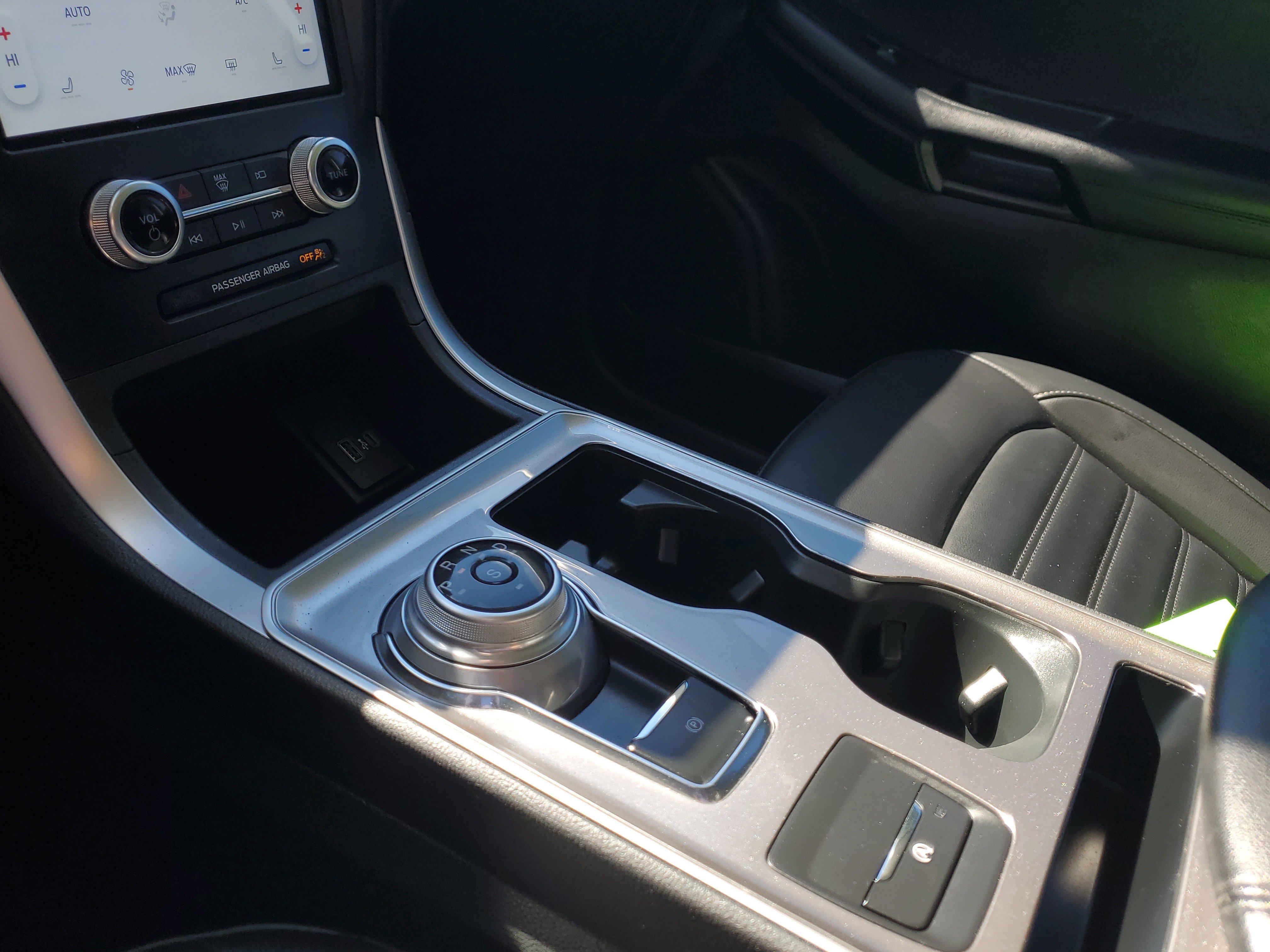 Certified 2024 Ford Edge SEL image 28