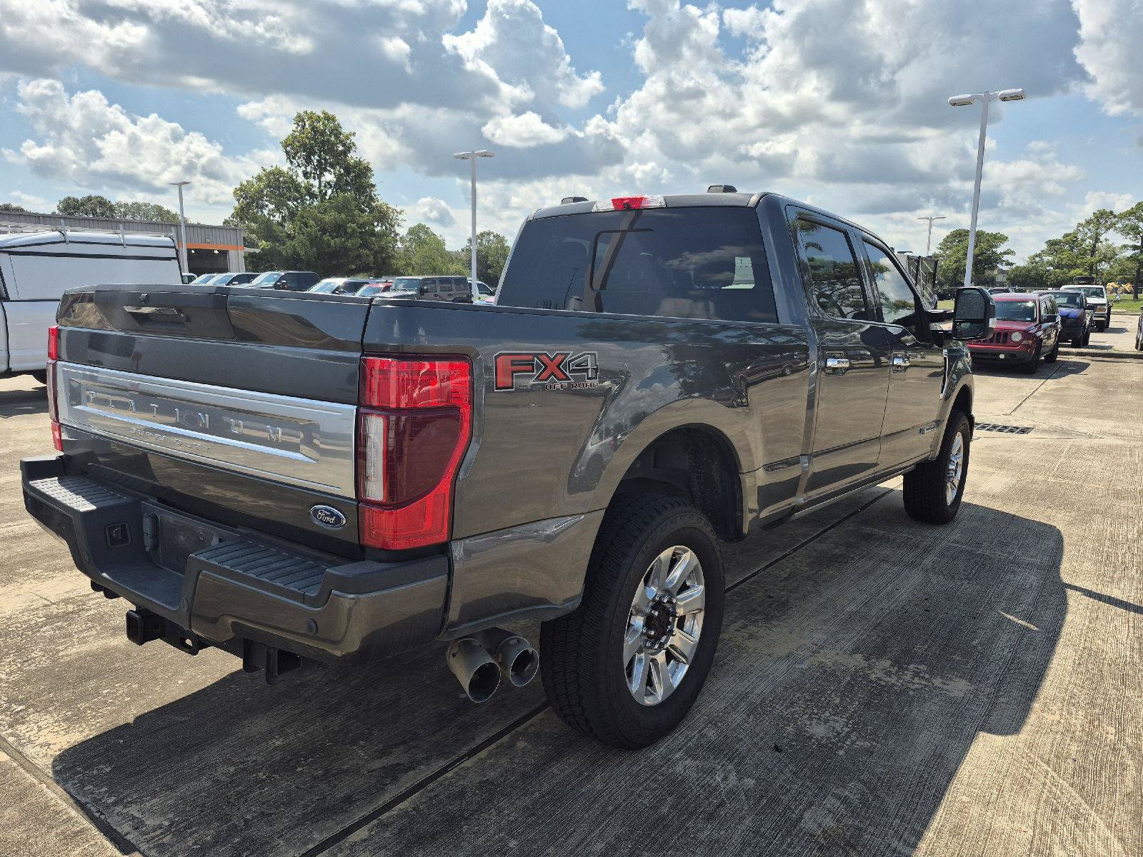 Certified 2020 Ford F250 Platinum w/ FX4 Off-Road Package AWD/4WD image 3