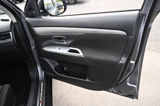 Used 2018 Mitsubishi Outlander ES FWD image 21