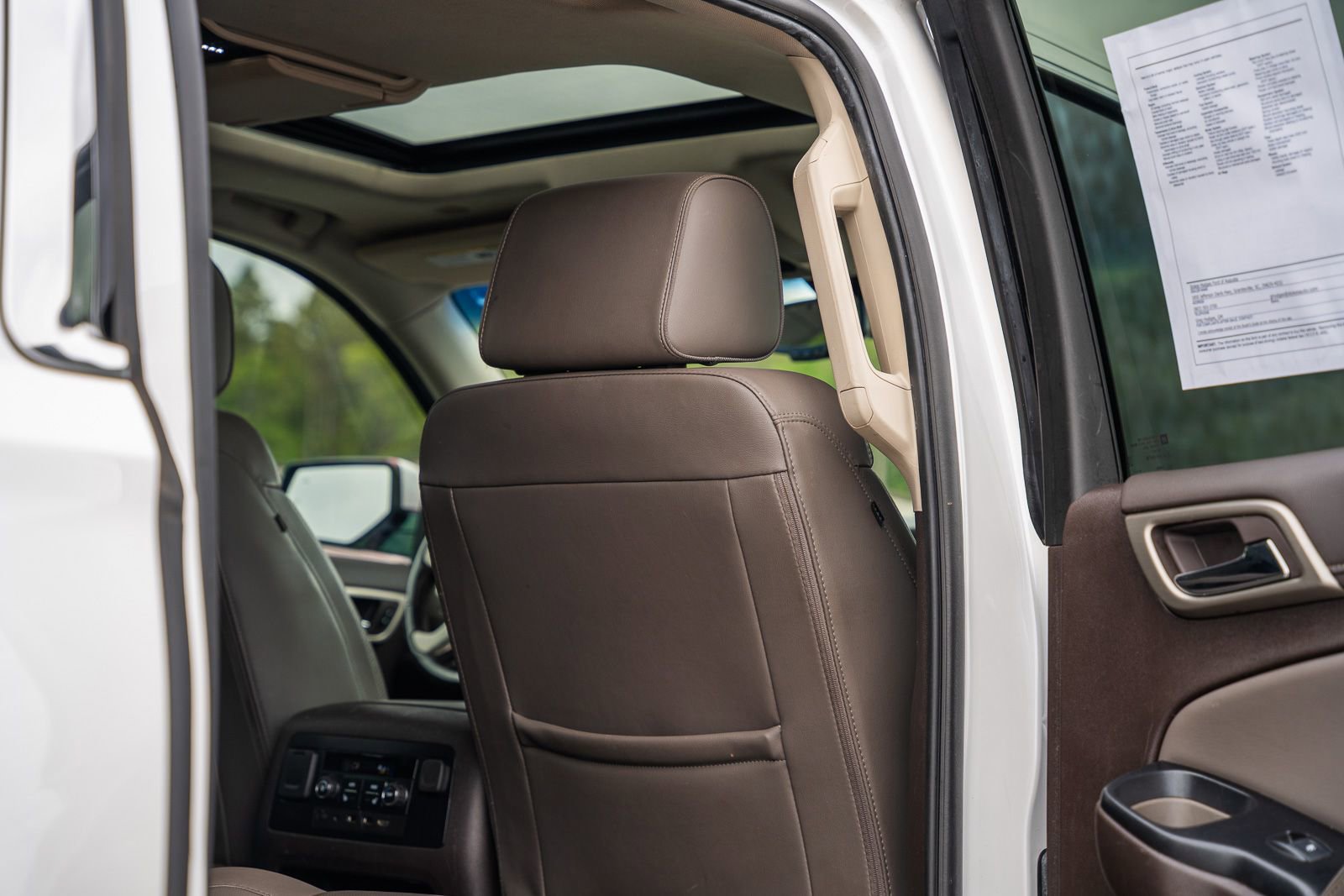 Used 2020 GMC Yukon XL Denali w/ Open Road Package RWD image 18