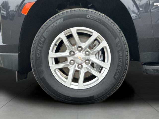 Used 2023 Chevrolet Suburban LT image 25
