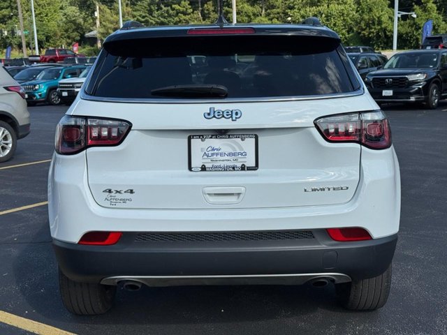 Used 2023 Jeep Compass Limited AWD/4WD image 4