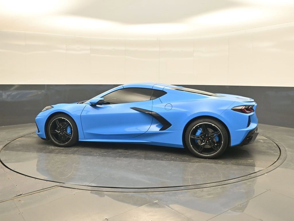 Used 2024 Chevrolet Corvette Stingray Preferred Cpe w/ 2LT image 3