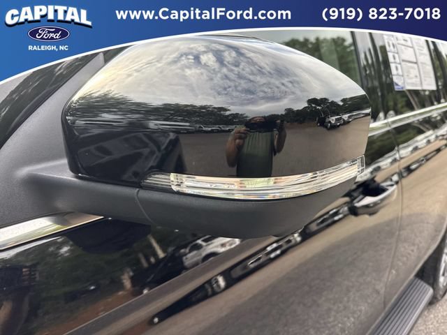 Certified 2025 Ford Expedition Active AWD/4WD image 12