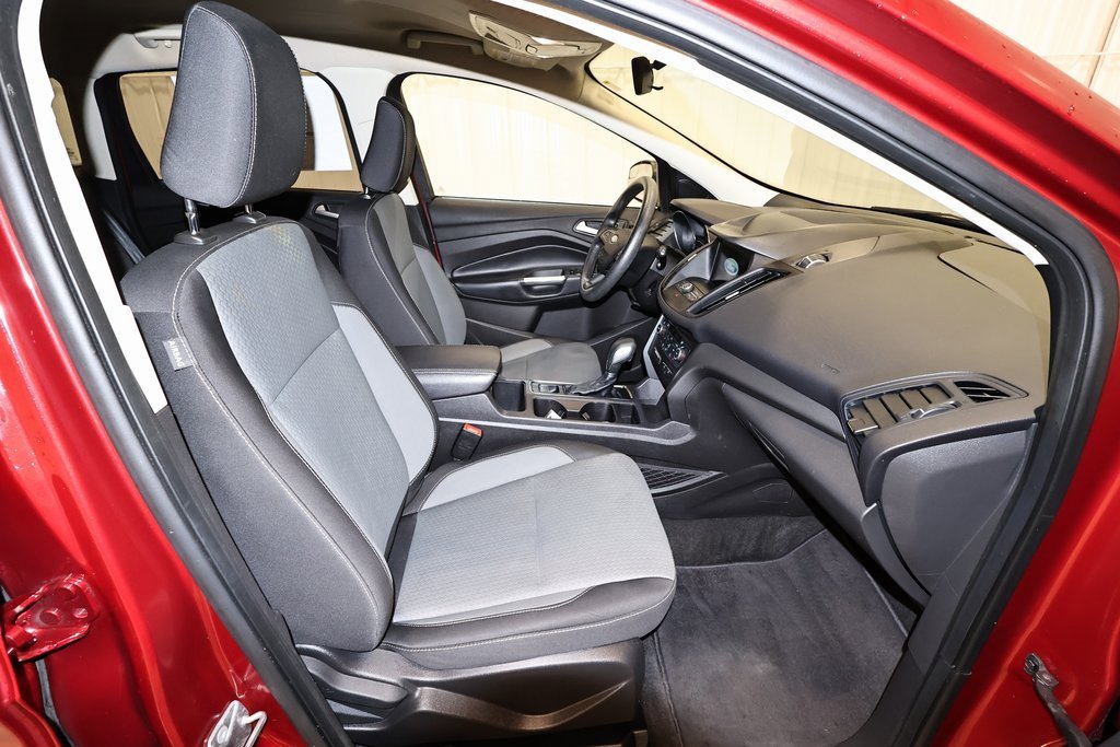 Certified 2019 Ford Escape SE image 17