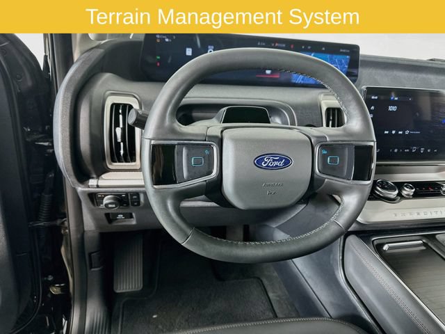 Certified 2025 Ford Expedition Active AWD/4WD image 25