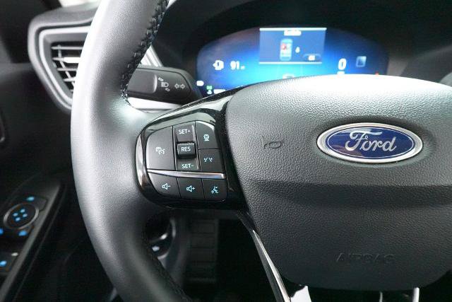 Certified 2025 Ford Escape Platinum AWD/4WD image 15