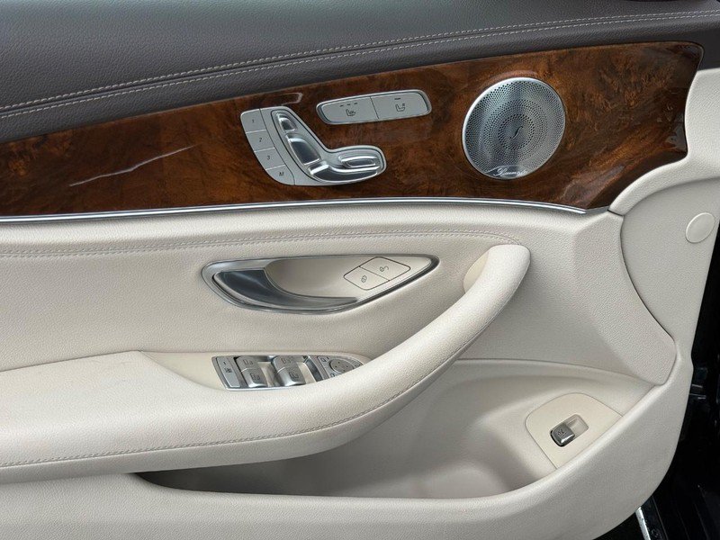Used 2017 Mercedes-Benz E 300 4MATIC image 30