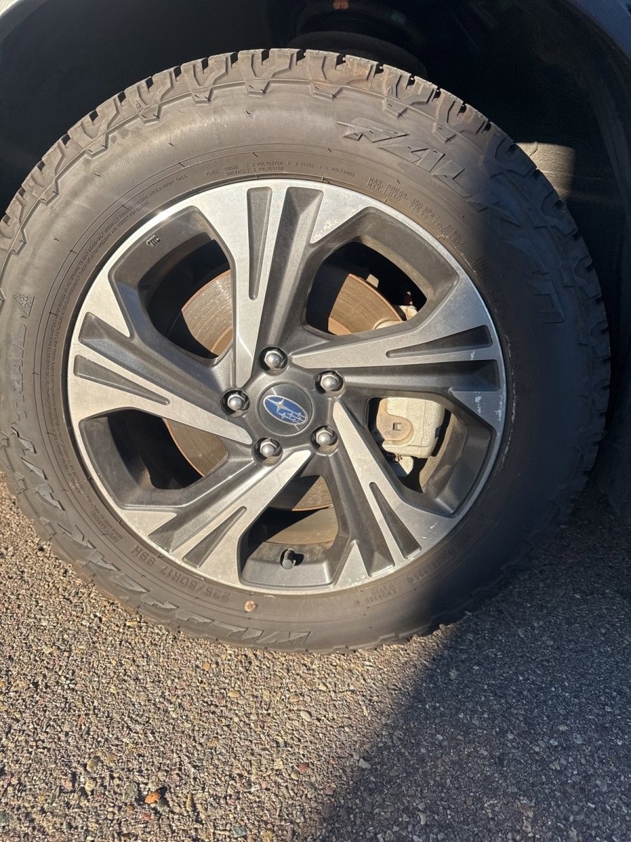 Used 2024 Subaru Crosstrek 2.0i Premium image 11