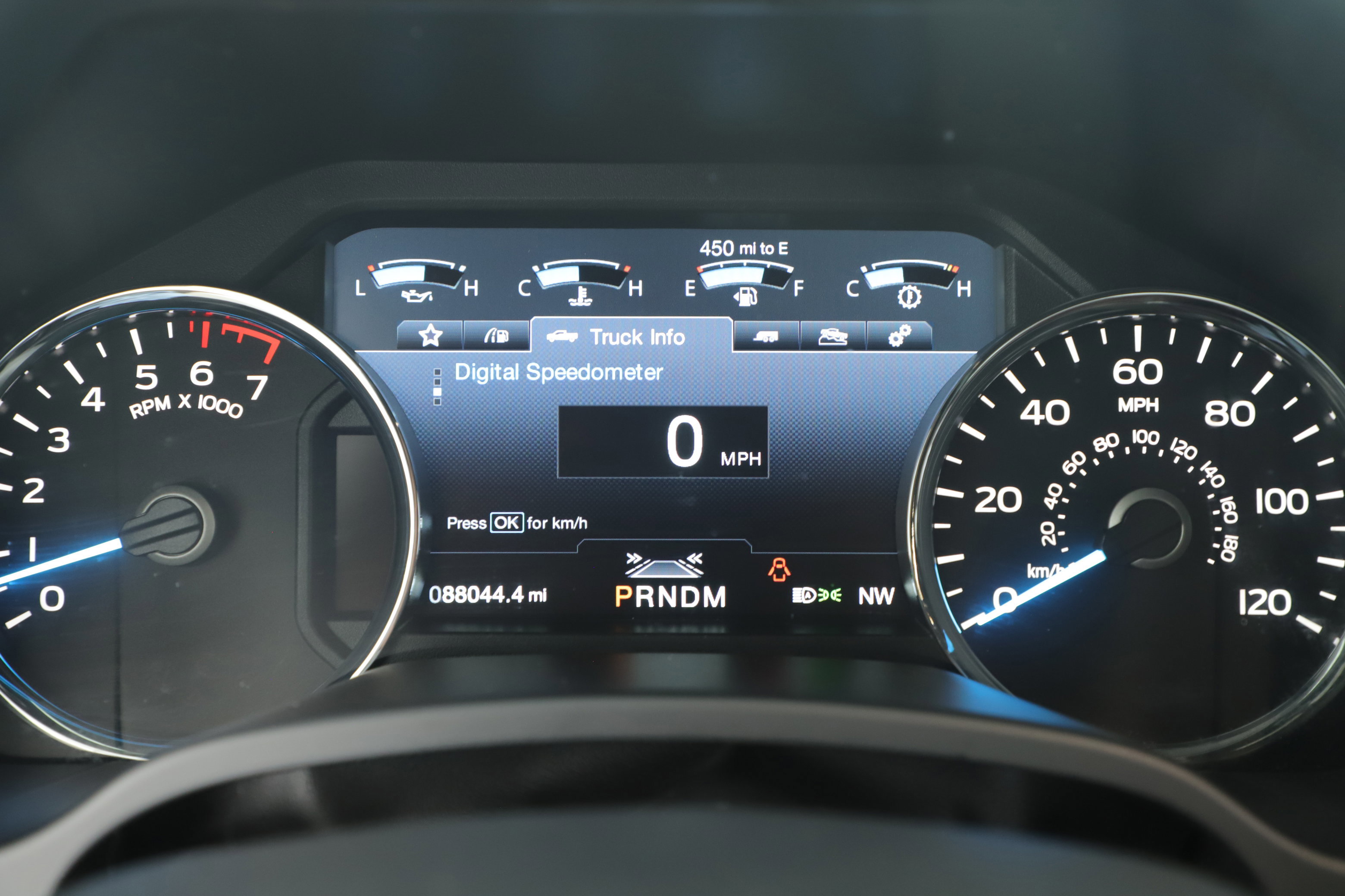 Certified 2018 Ford F150 Platinum w/ Equipment Group 701A Luxury image 19