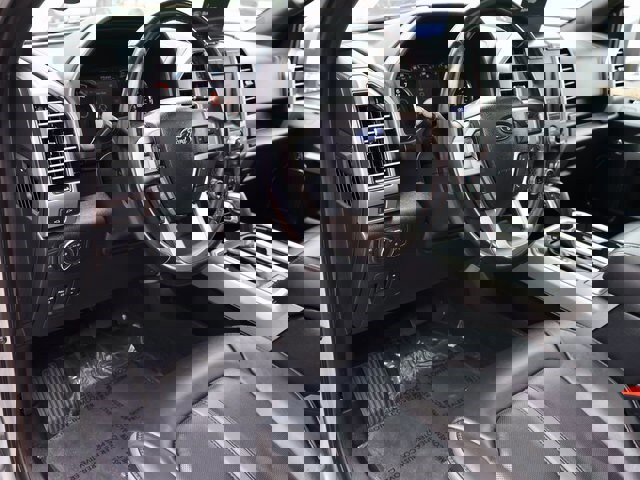 Certified 2020 Ford F150 Platinum w/ Equipment Group 701A Luxury image 23