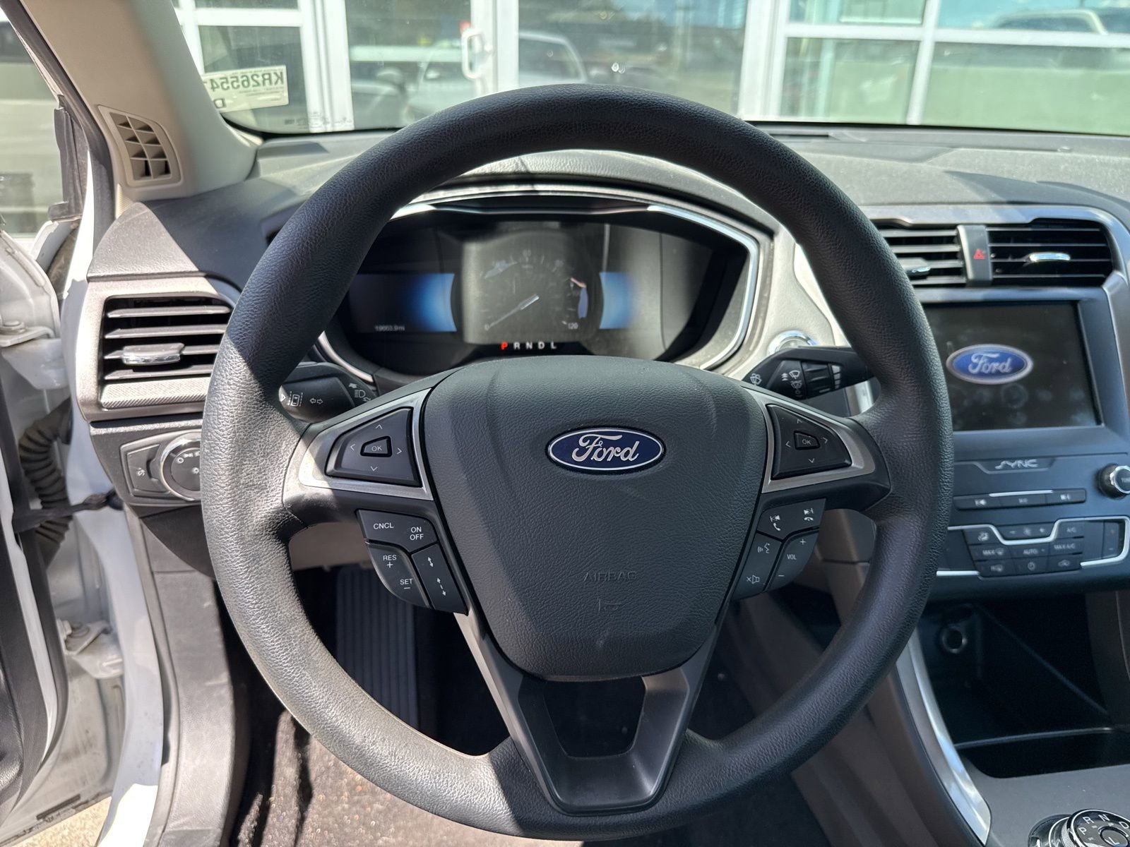 Certified 2019 Ford Fusion SE FWD image 13