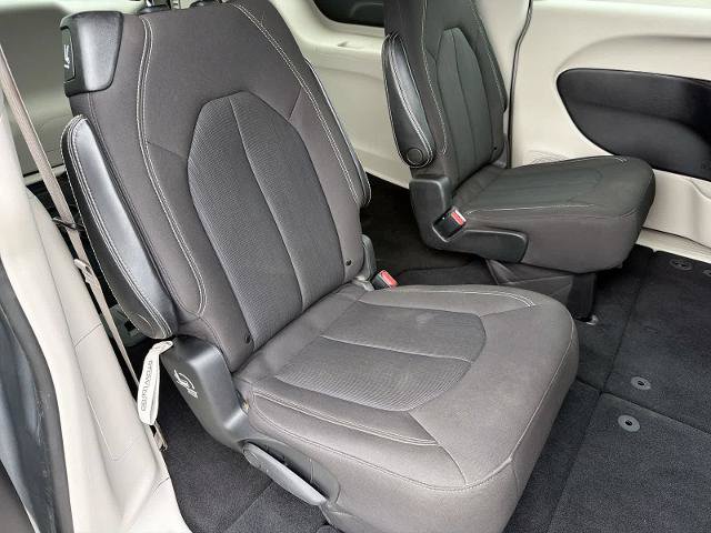Used 2021 Chrysler Voyager LX FWD image 21