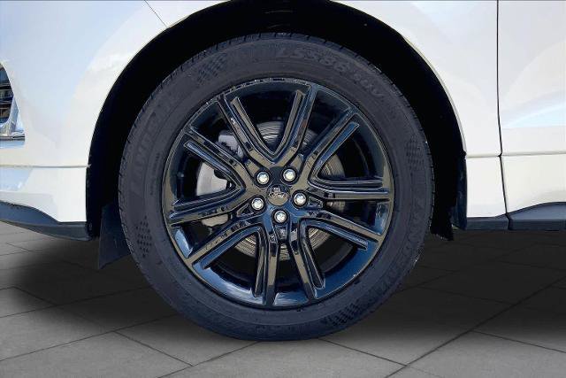Certified 2024 Ford Edge ST-Line AWD/4WD image 11