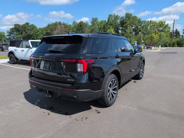 Certified 2025 Ford Explorer ST-Line AWD/4WD image 7
