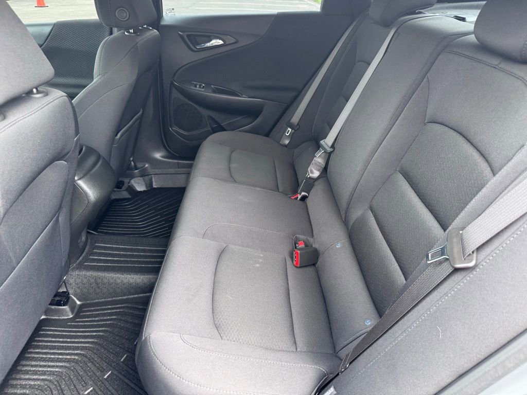 Used 2025 Chevrolet Malibu LS FWD image 21