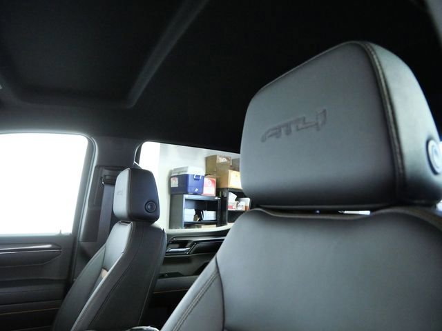 Used 2024 GMC Sierra 1500 AT4 w/ Technology Package image 20