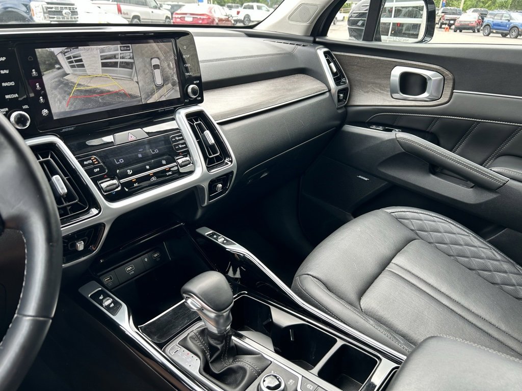 Used 2022 Kia Sorento SX Prestige image 11