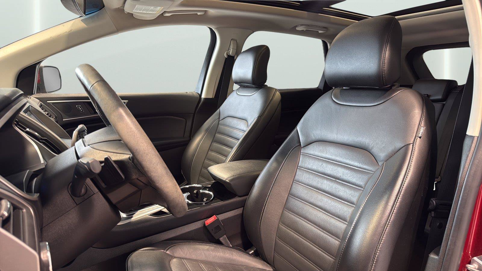 Certified 2018 Ford Edge SEL w/ Equipment Group 201A FWD image 10
