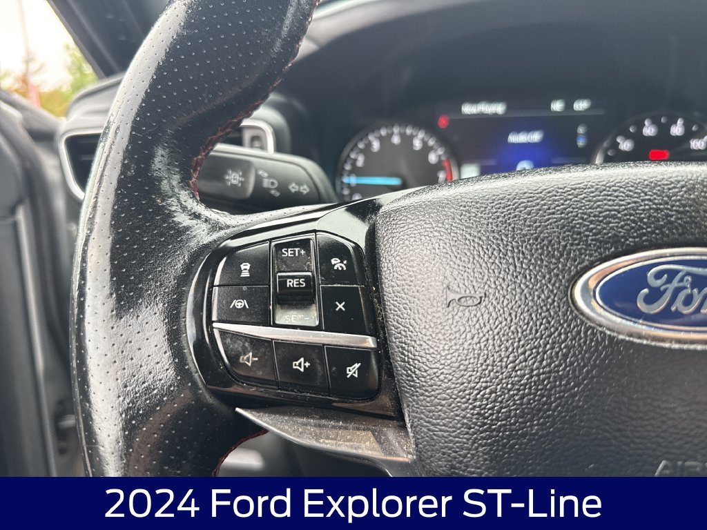 Certified 2024 Ford Explorer ST-Line w/ Class IV Trailer Tow Package AWD/4WD image 12