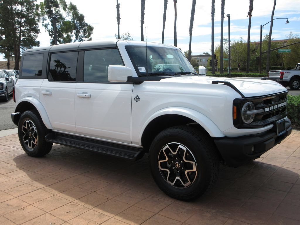 Certified 2025 Ford Bronco Outer Banks AWD/4WD image 7