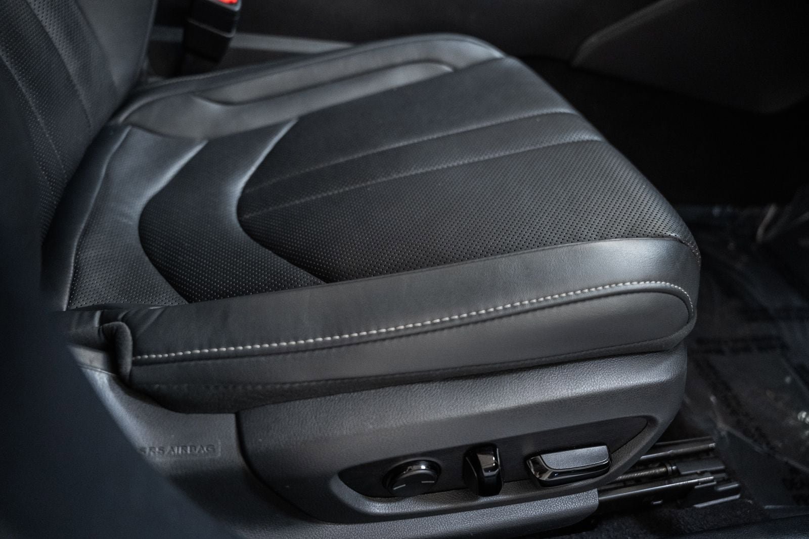 Used 2021 Lexus ES 350 F Sport w/ Accessory Package FWD image 41