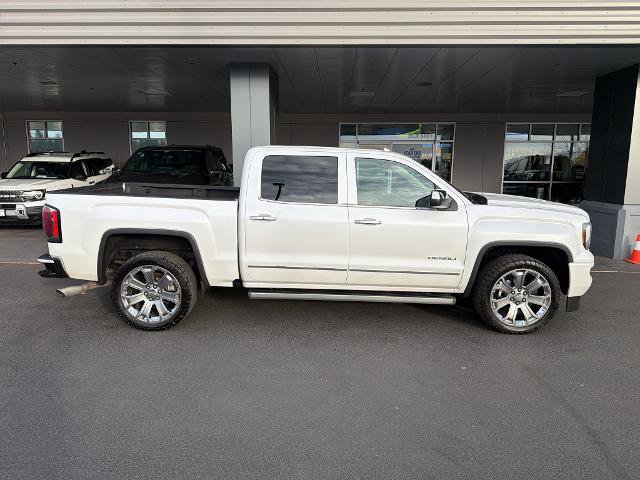 Used 2017 GMC Sierra 1500 Denali w/ Denali Ultimate Package AWD/4WD image 7