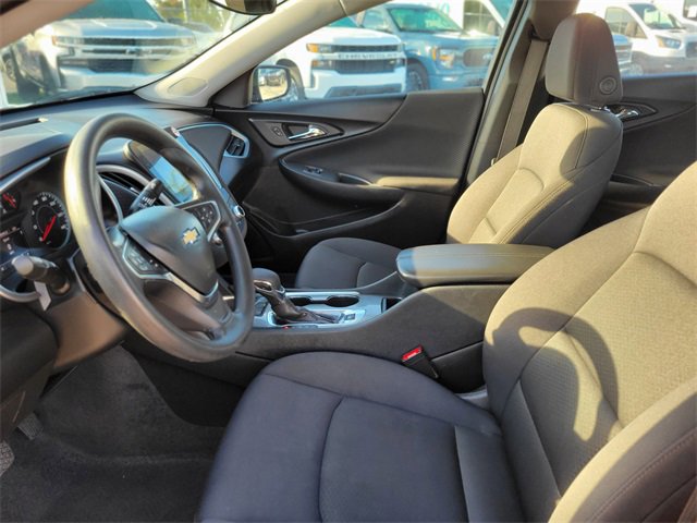 Used 2025 Chevrolet Malibu LT image 18
