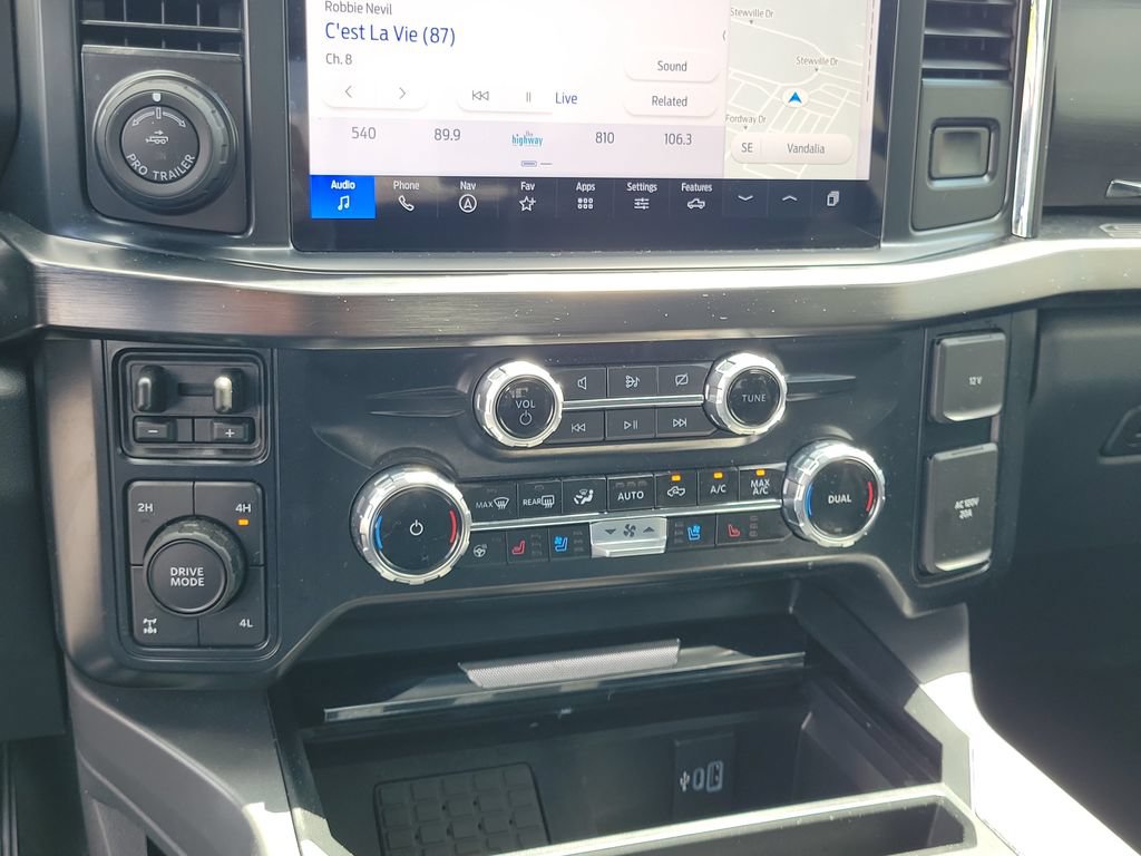 Certified 2024 Ford F250 Lariat w/ Lariat Ultimate Package AWD/4WD image 28