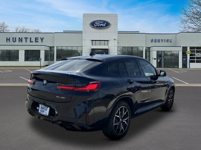 Used 2022 BMW X4 xDrive30i AWD/4WD image 5