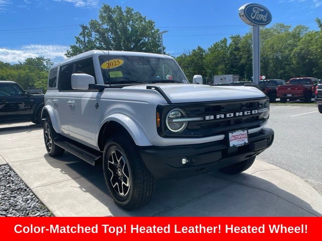 Certified 2025 Ford Bronco Outer Banks AWD/4WD image 1